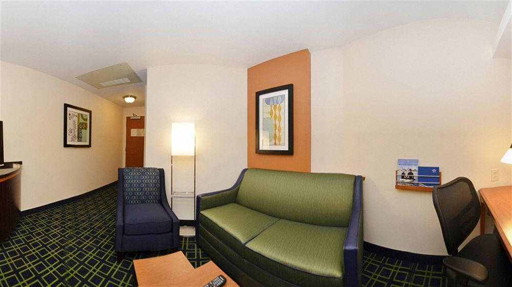 Fairfield Inn&Suites Santa Cruz - Capitola Exterior foto