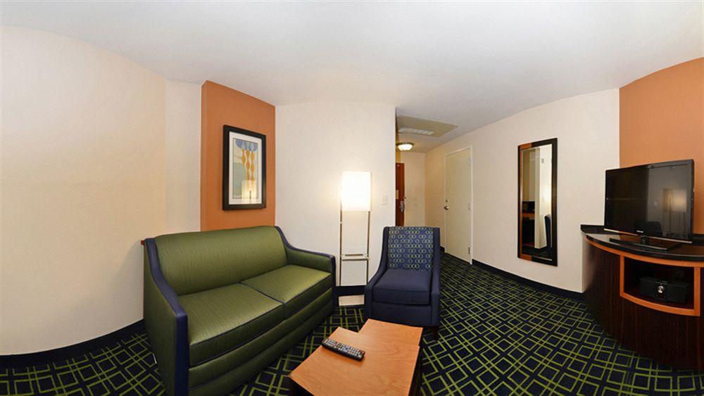 Fairfield Inn&Suites Santa Cruz - Capitola Exterior foto