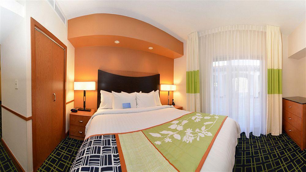 Fairfield Inn&Suites Santa Cruz - Capitola Exterior foto